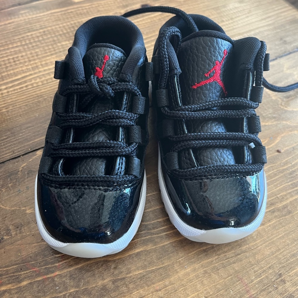 Air Jordan 11 retro toddler